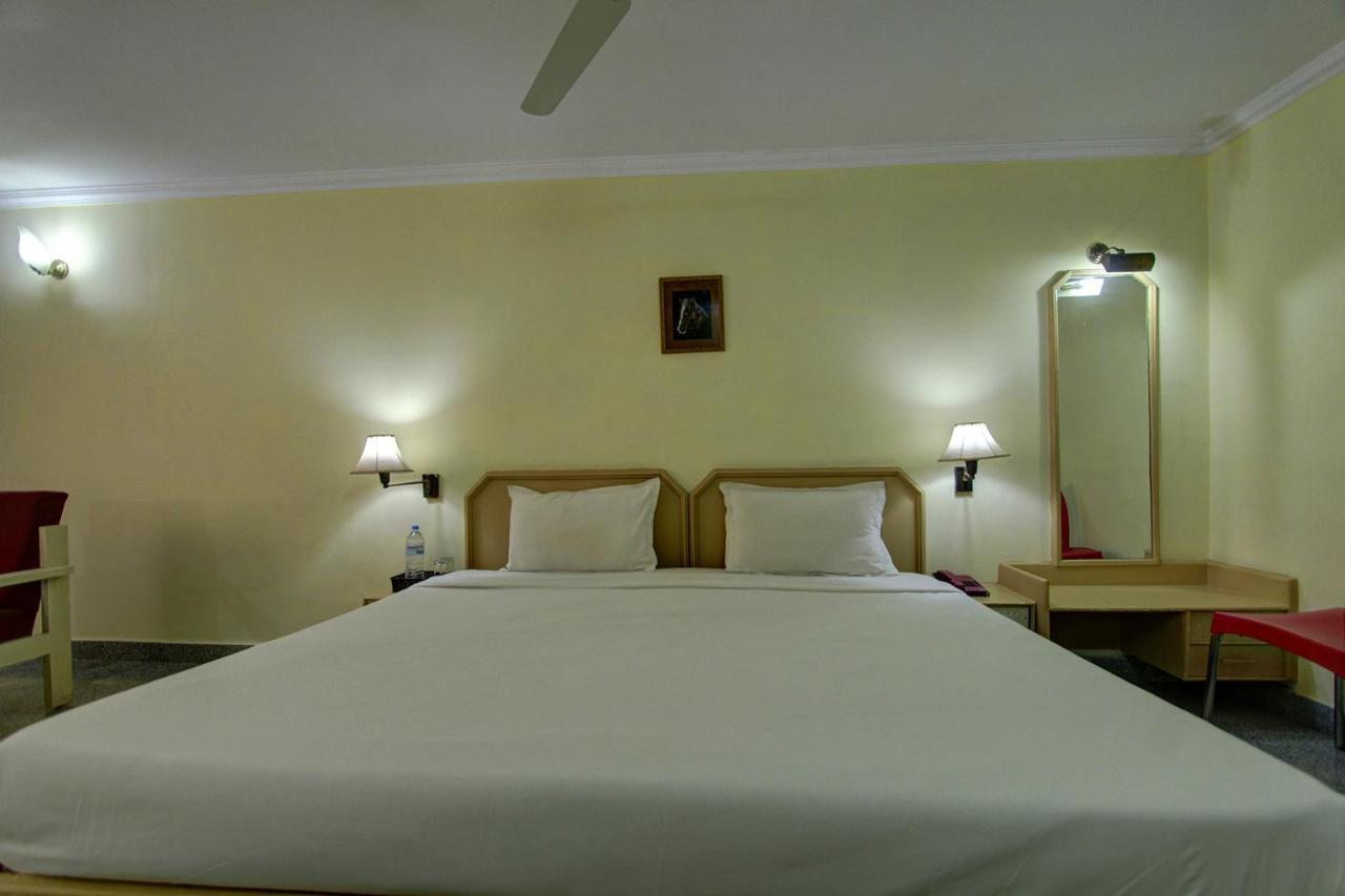 Spot On 33415 Hotel Oriental Towers Thanjavur Ngoại thất bức ảnh